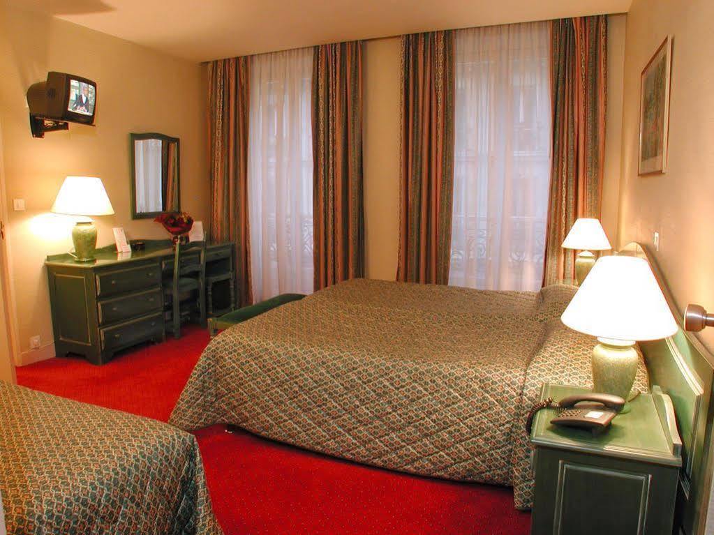 Hotel Du Pre Paris Exterior photo