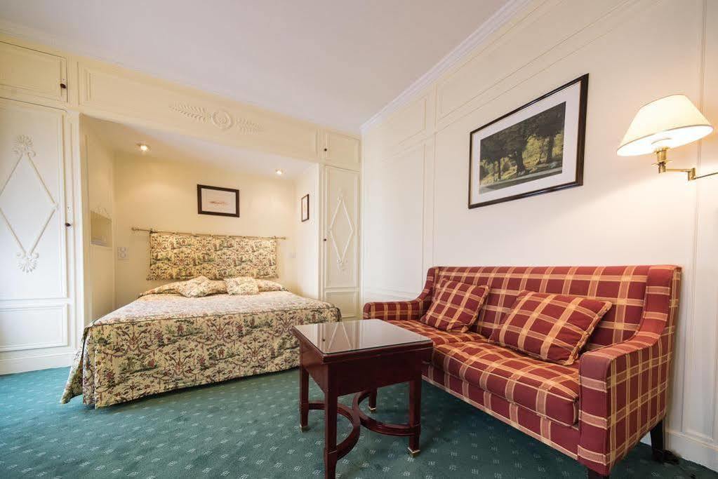 Hotel Du Pre Paris Exterior photo